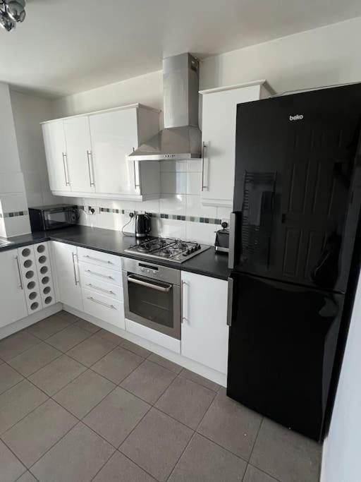 Modern 2 Bedroom Flat Near Glasgow City Centre Экстерьер фото